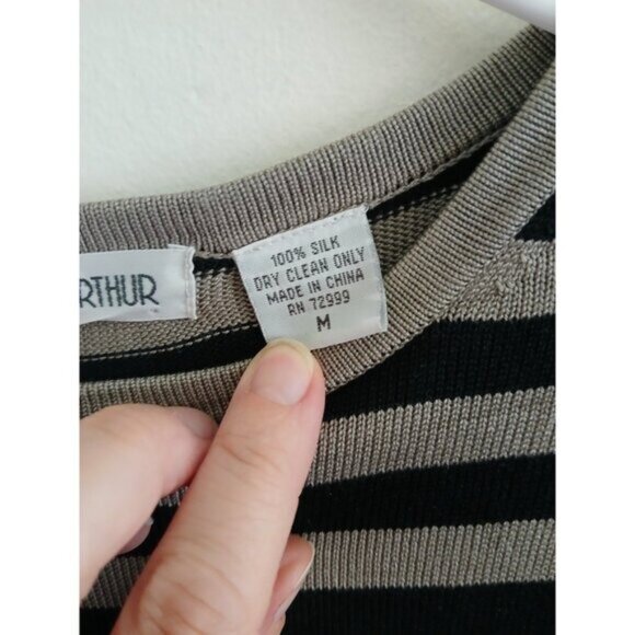 Evelyn & Arthur Silk Striped Top Grey Black Preppy Classic Quiet Luxury Medium - Picture 5 of 6